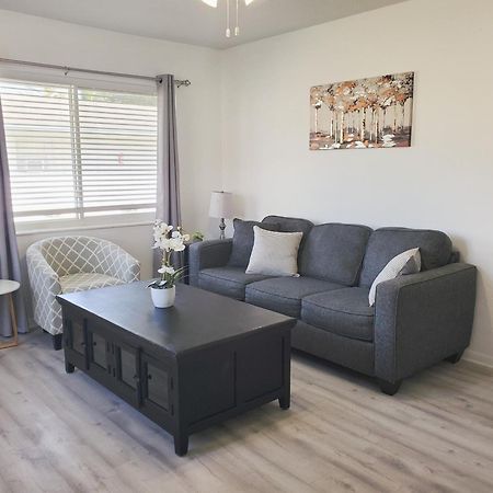 Sophisticated Dania Beach Suites Near The Beach Bagian luar foto