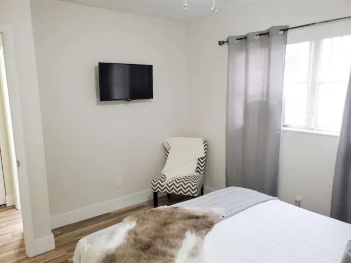 Sophisticated Dania Beach Suites Near The Beach Bagian luar foto