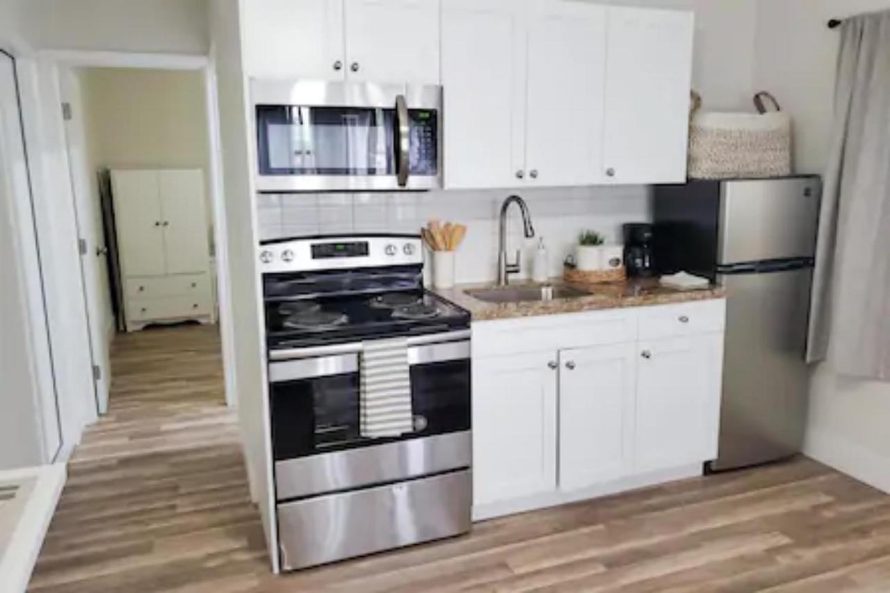 Sophisticated Dania Beach Suites Near The Beach Bagian luar foto