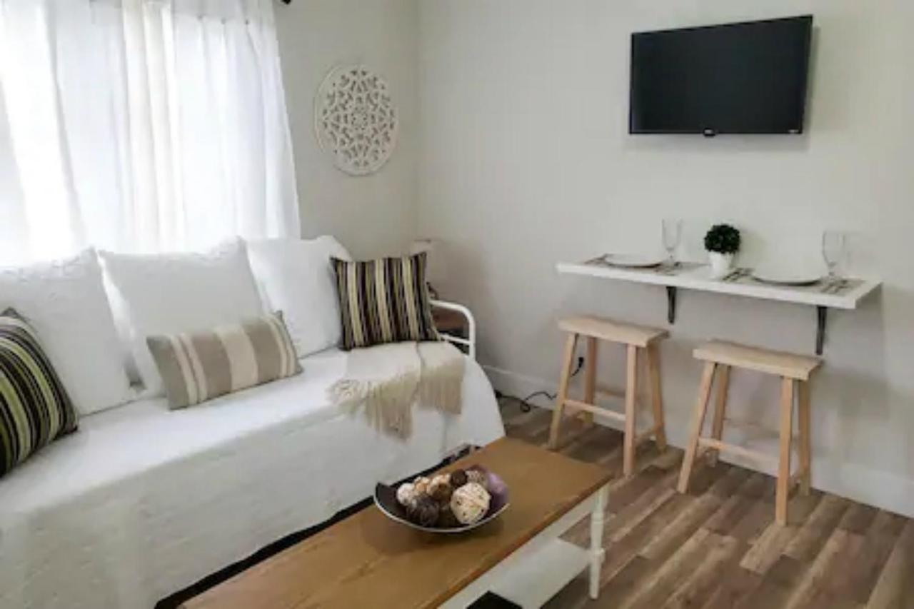 Sophisticated Dania Beach Suites Near The Beach Bagian luar foto