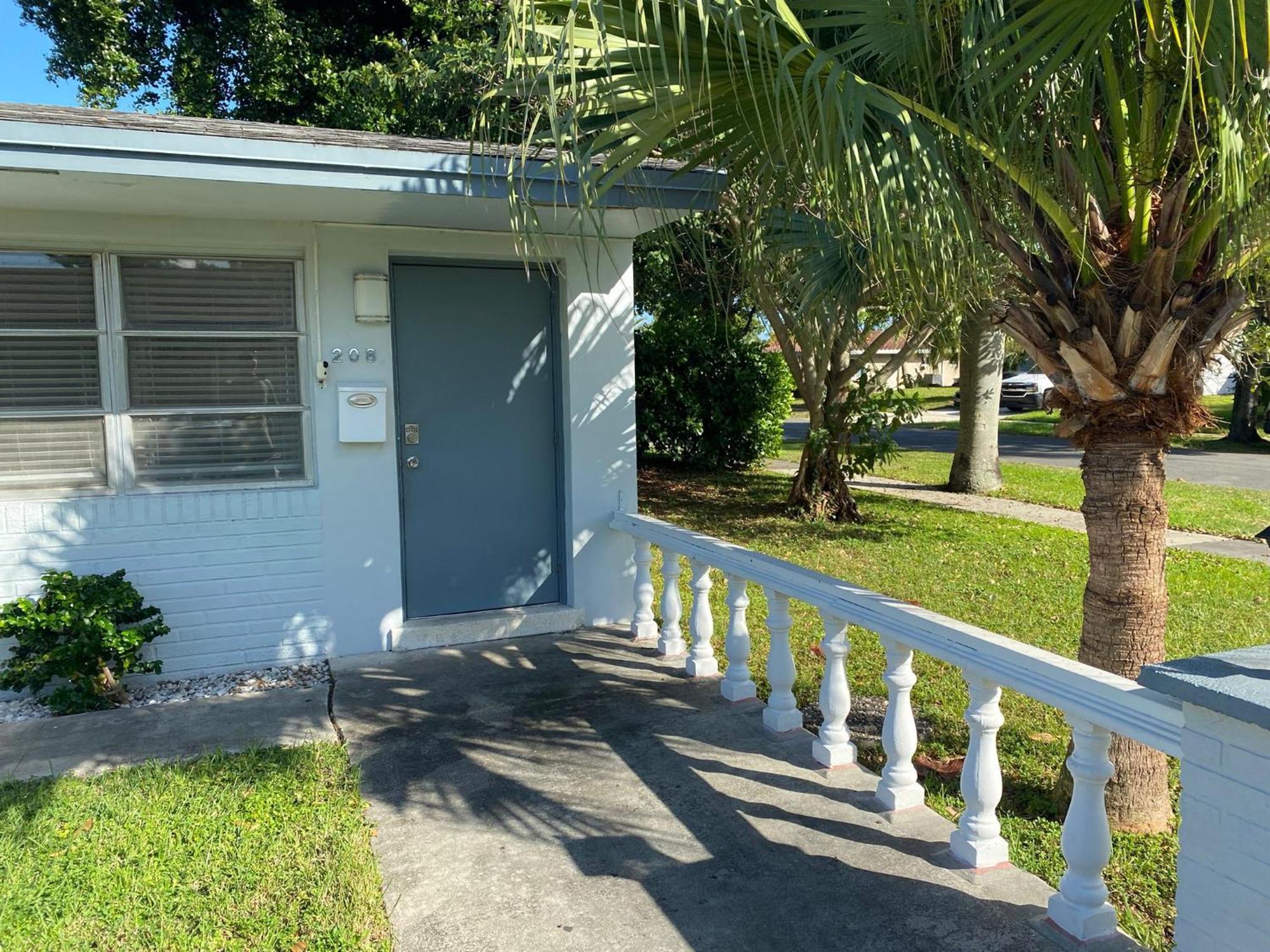 Sophisticated Dania Beach Suites Near The Beach Bagian luar foto