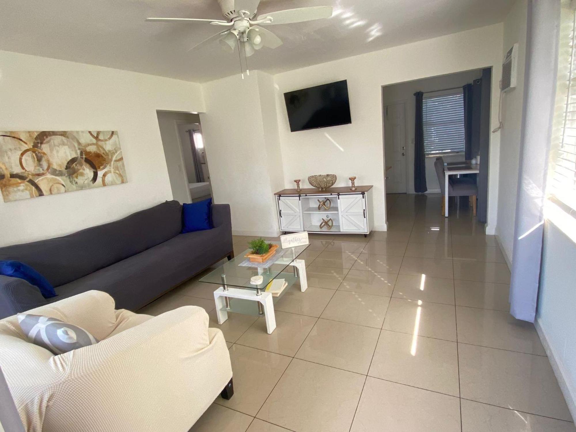 Sophisticated Dania Beach Suites Near The Beach Bagian luar foto